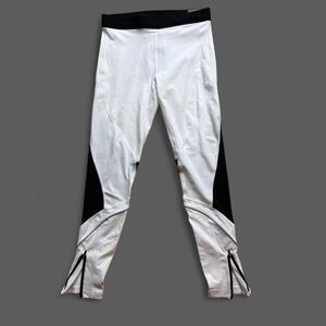 NWT Victoria Sport "Knockout" Running Tights - Medium - White/Black Mesh